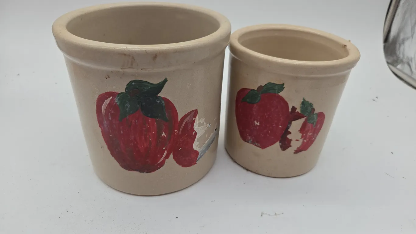 Ventage.Robinson ran'sbottom hand painted apple crocks