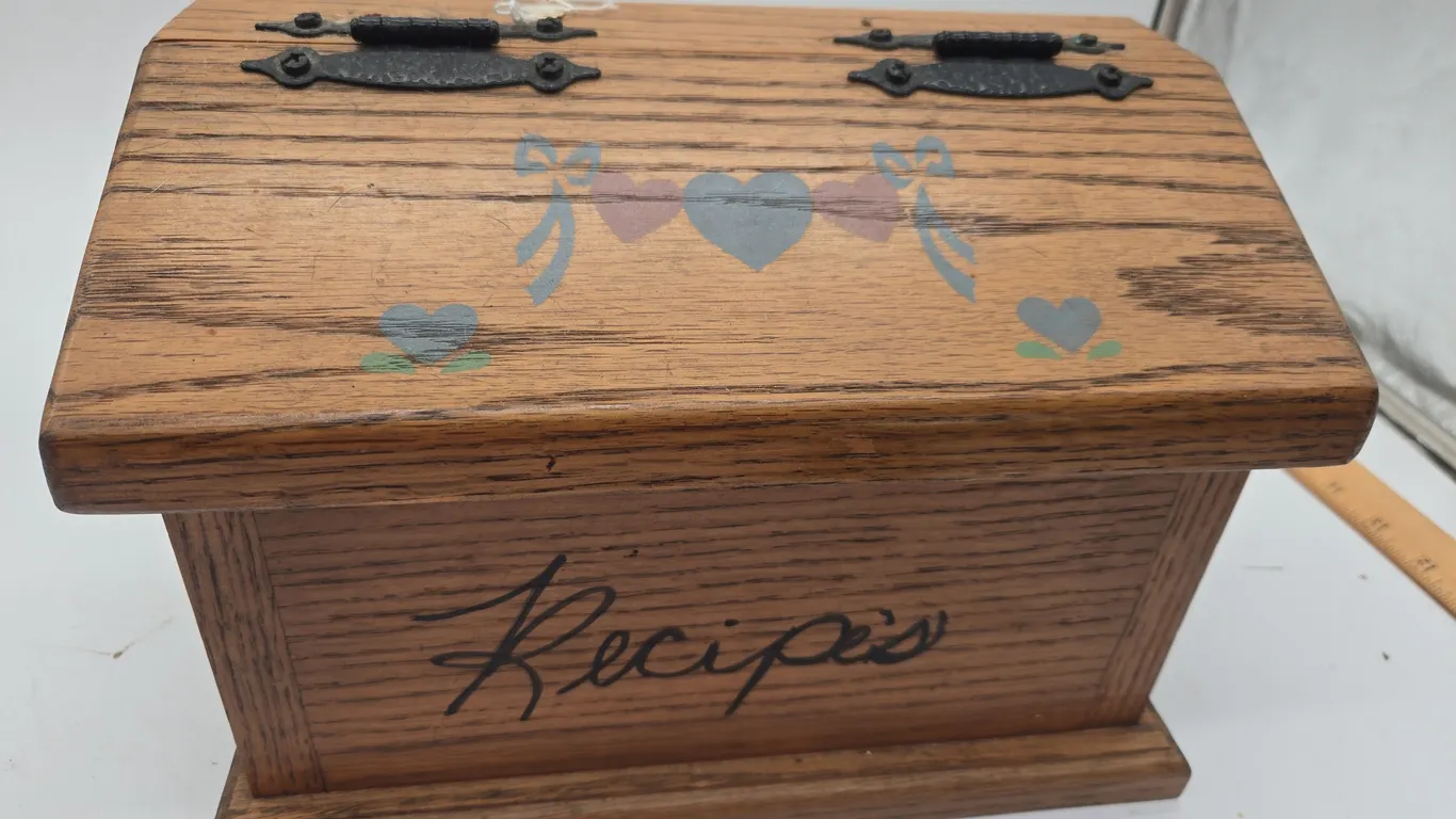 Vintage oak, primitive style recipe box