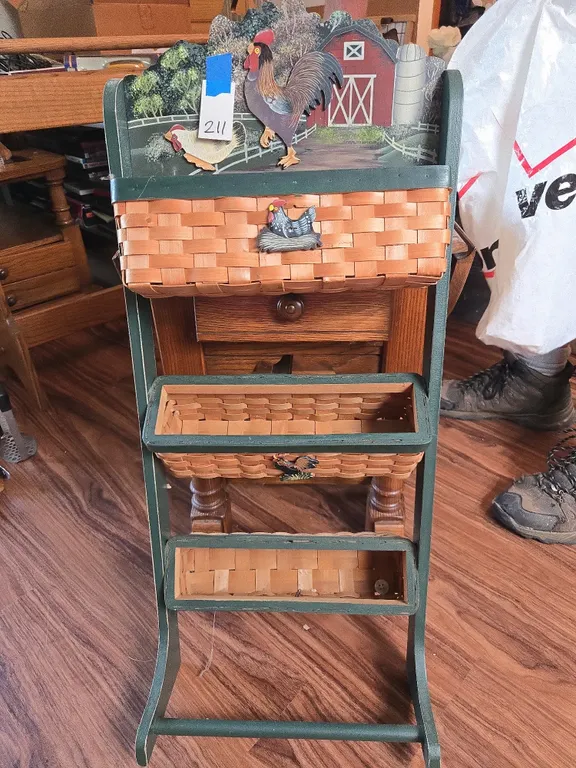 Triple basket rooster organizer