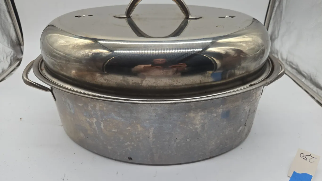 Vintage granite wear roasting pans