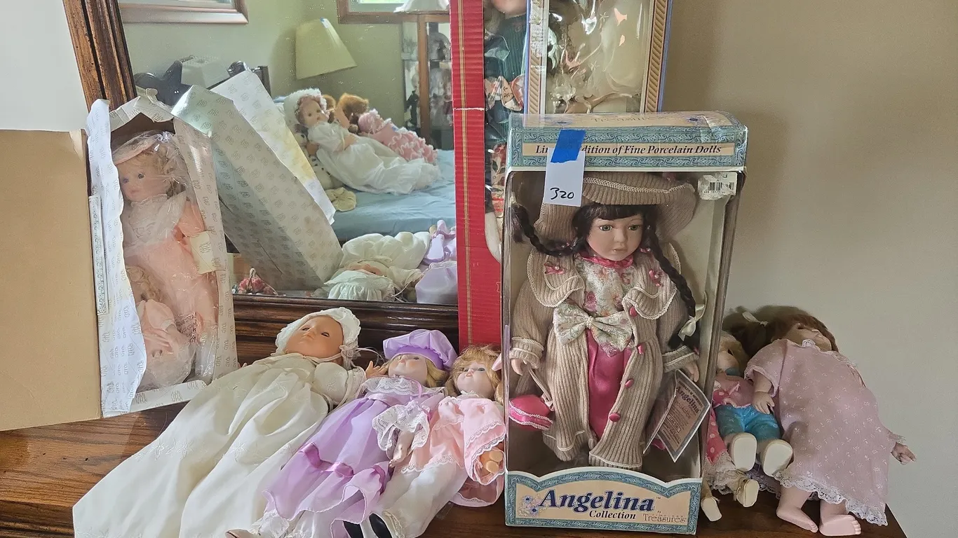 Assorted porcelain dolls