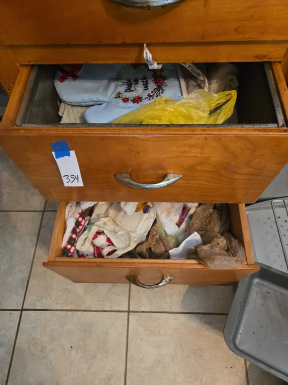 Kitchen drawers clean out
