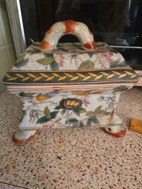 Vintage chinese footed hand painted trinket box