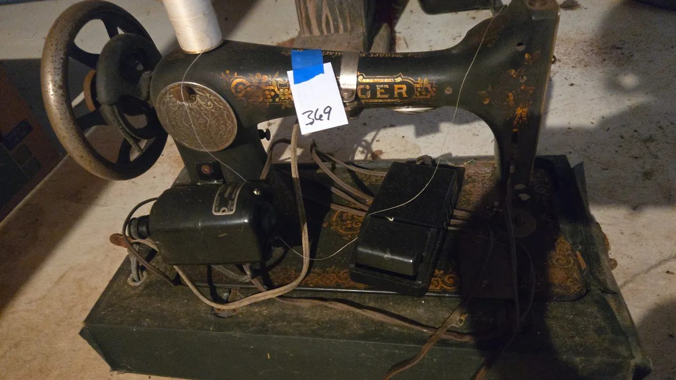 Antique singer sewing machine