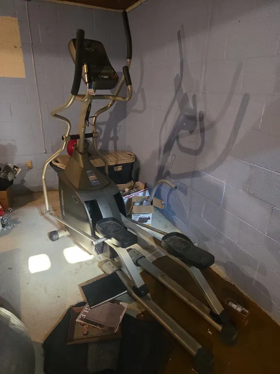 Assorted exercise equipment