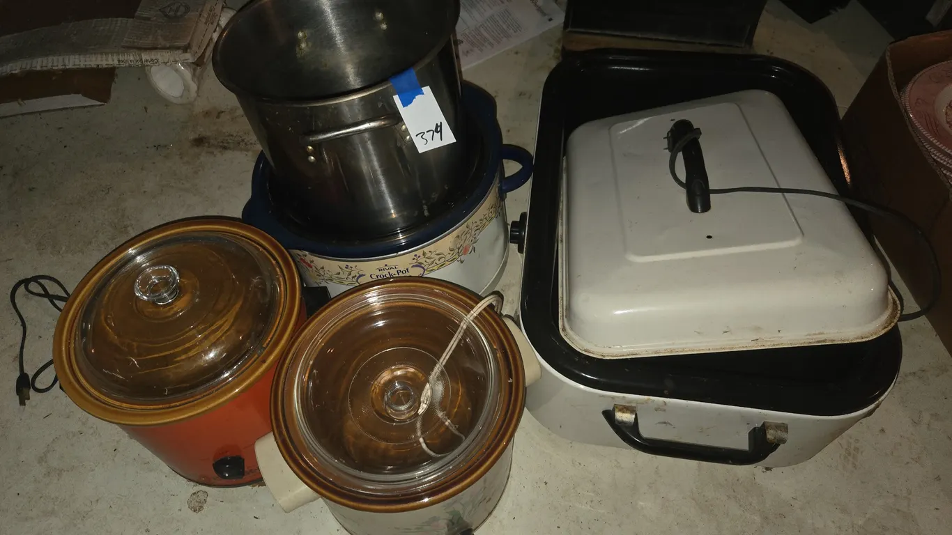 Assorted cookers and crock pots