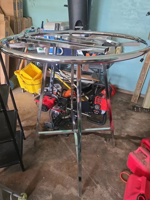 Unline 36 inch circular chrome clothing rack
