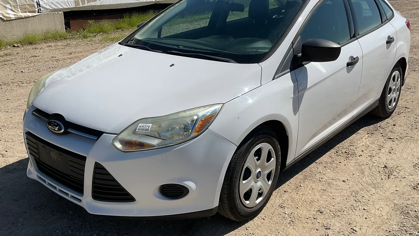 2013 FORD FOCUS VIN: 1FADP3E27DL133745 2WD