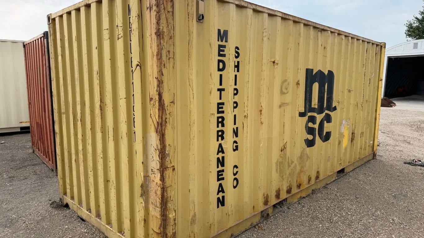 20'x8.5'x8' shipping container