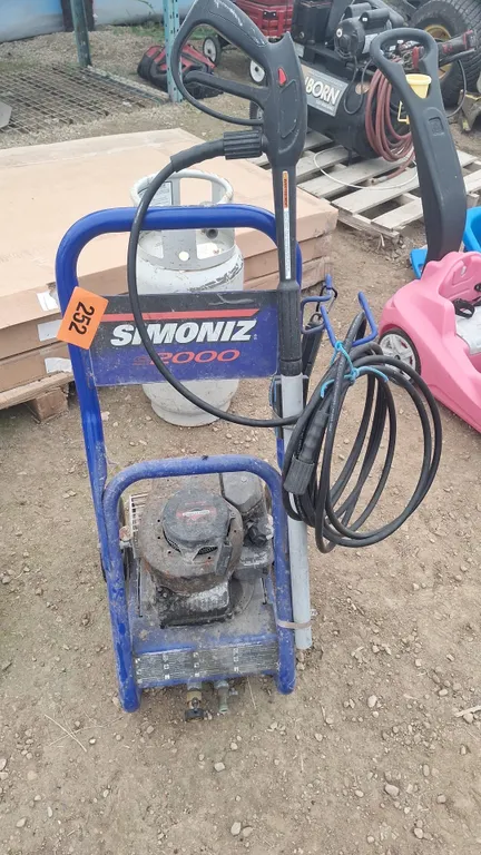 Simoniz S 2000 pressure washer (Unknown condition)