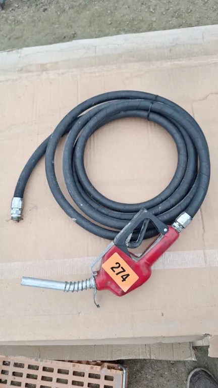 Fuel pump hose with nozzle