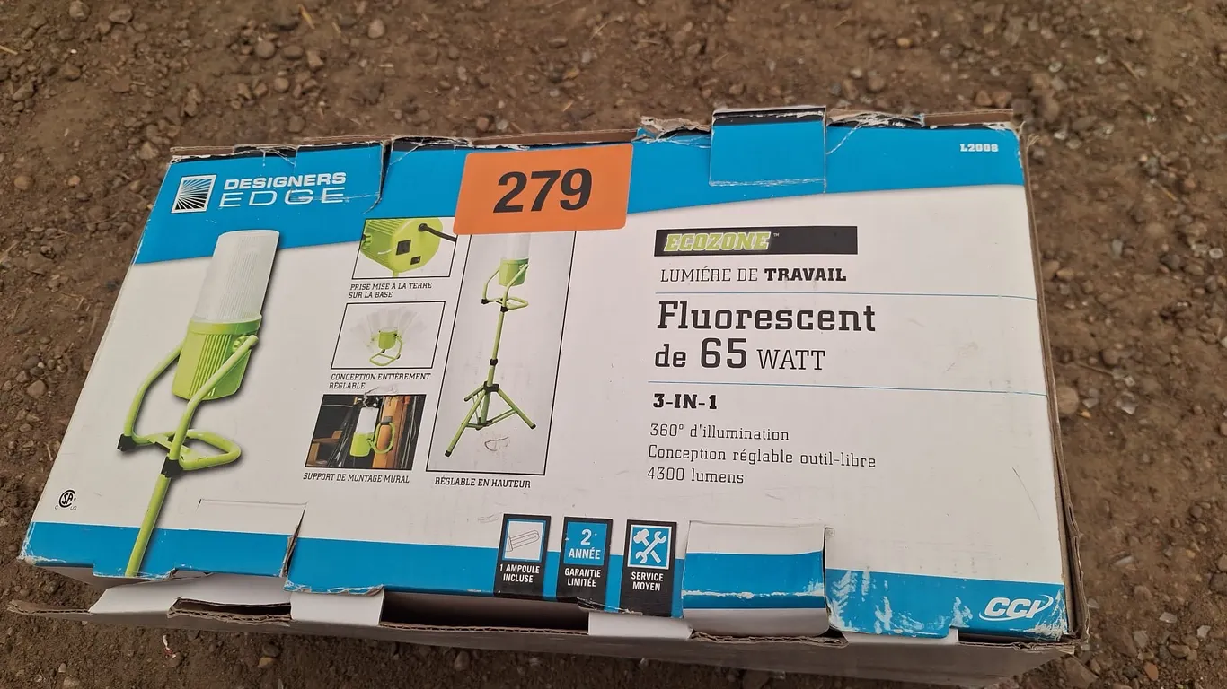 Adustable florescent. Never used