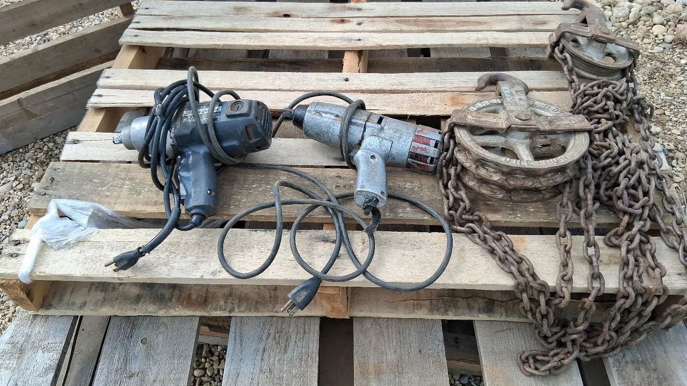 2- 1/2 Inch Electric Impacts and 1 Ton Chain Hoist (EC)