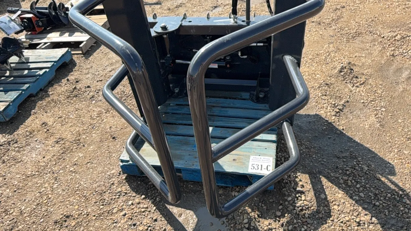 NEW/UNUSED WOLVERINE BSH 12-75D BALE GRABBER