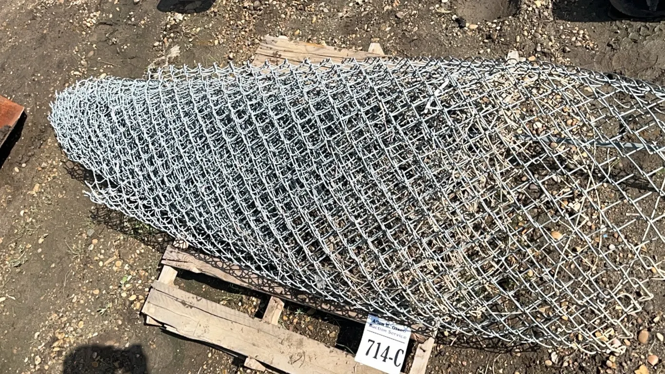 ROLL OF CHAINLINK FENCING