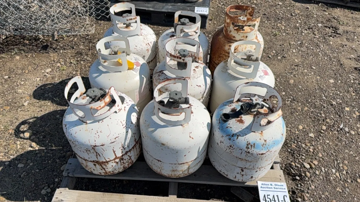 9 - 20 LB PROPANE BOTTLES - MAY CONTAIN PROPANE