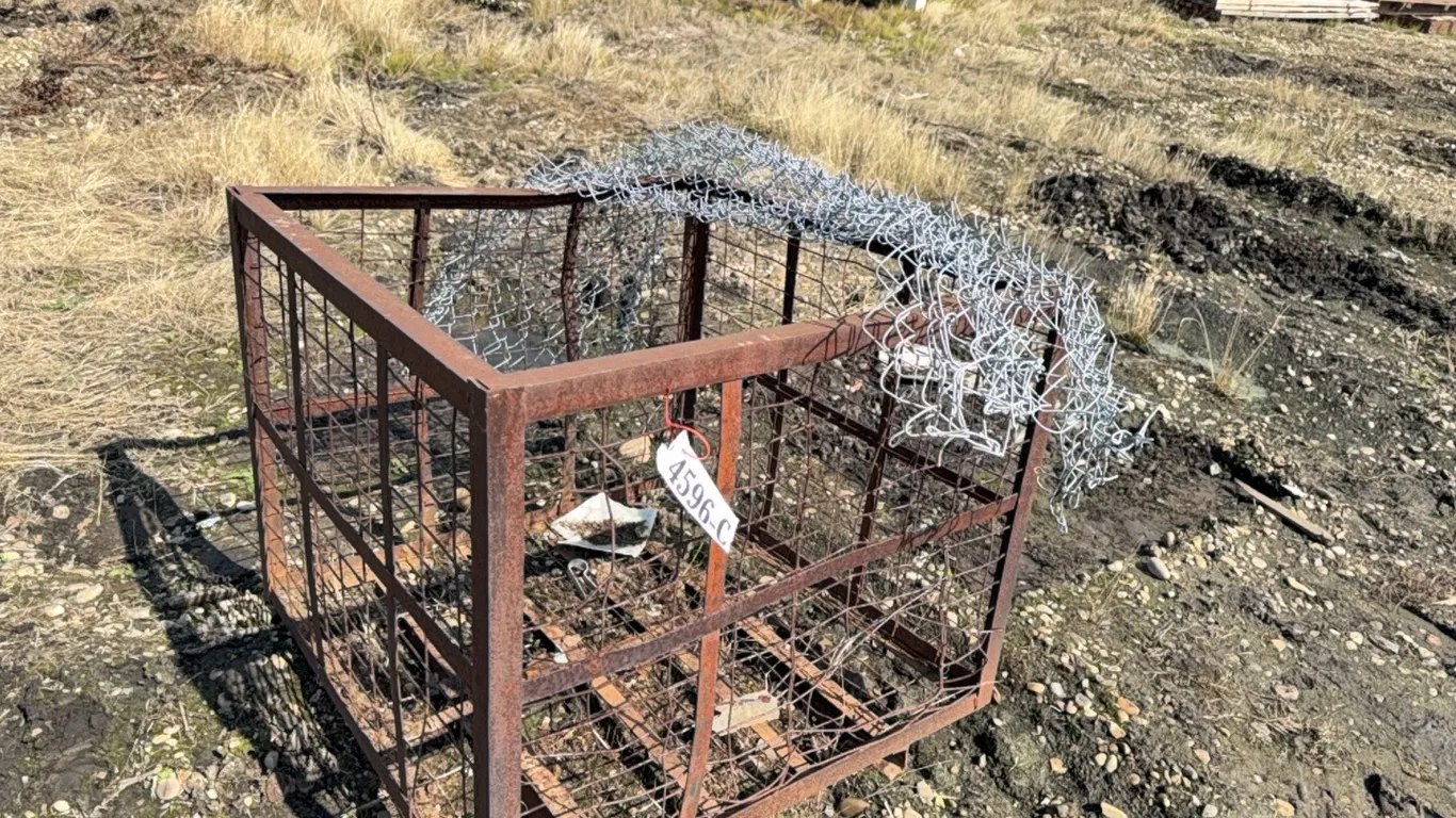 36" X 37" X 29" (H) METAL CRATE