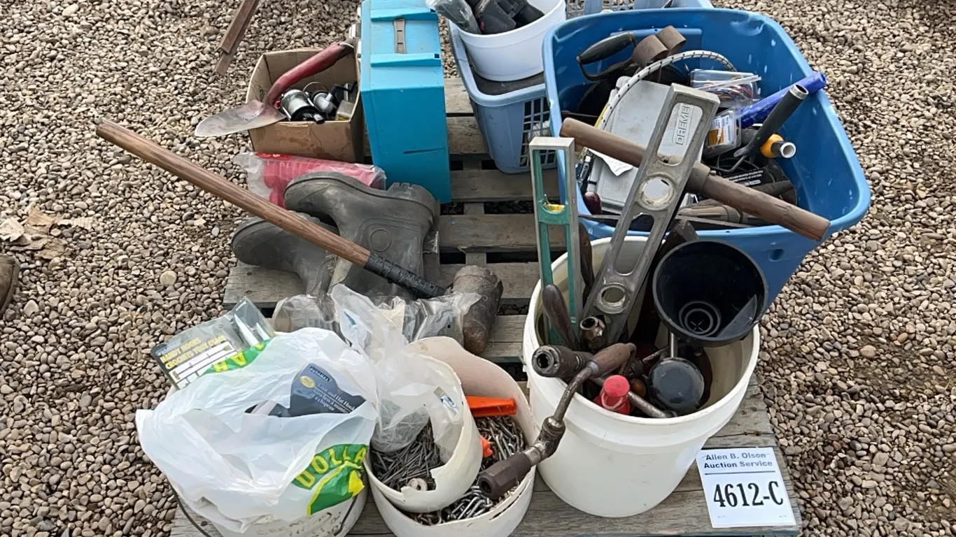LARGE ASSORTMENT OF TOOLS, BOLT BIN, FISHING REELS