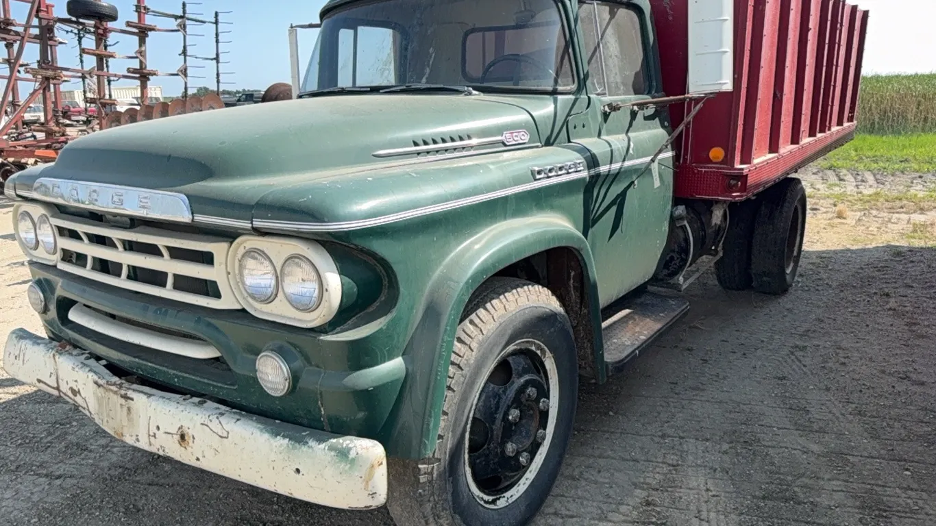 ID 4649 1960 Dodge Grain Truck *NO TITLE