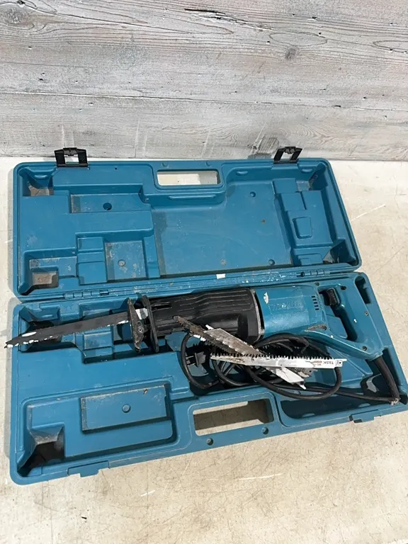 Makita reciprocating saw worked when tested