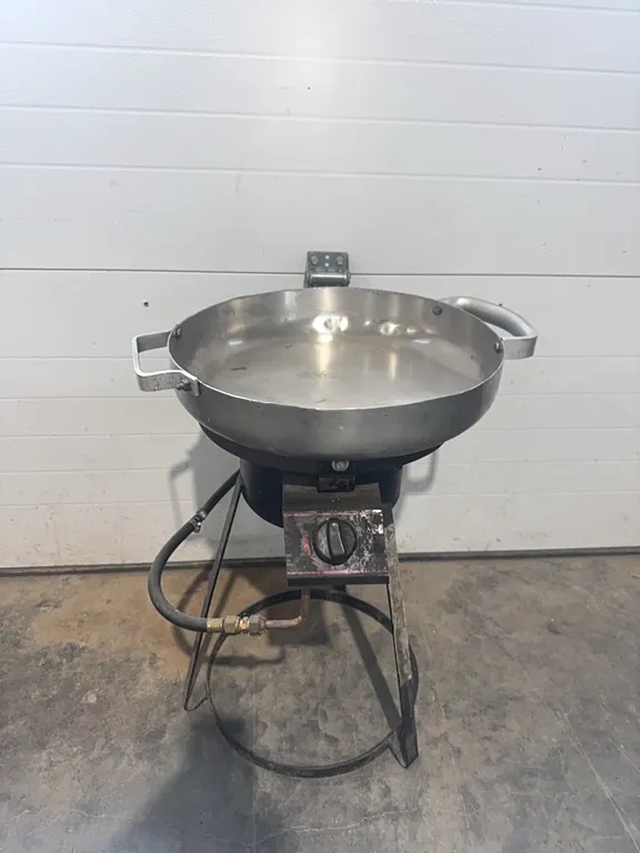 Propane burner woth stand and stainless disc