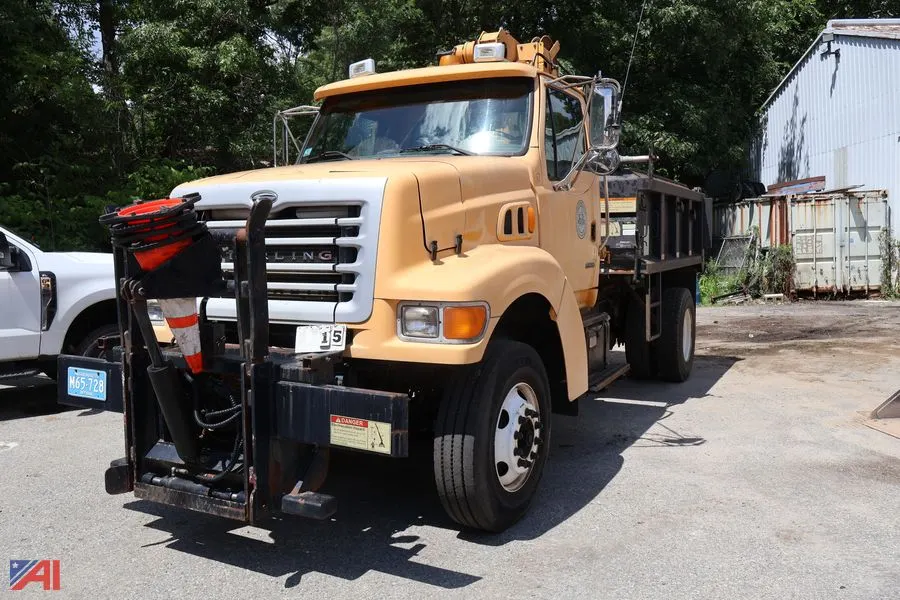 2001 Sterling L8500 Series Dump Truck