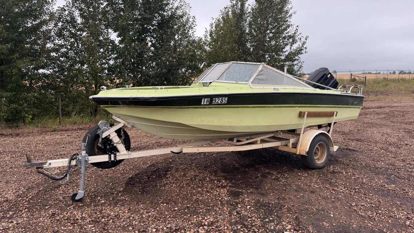 1974 Casper Cutcas 170 Bow Rider Boat