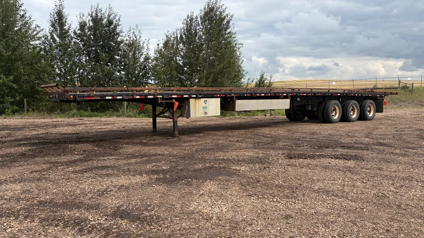 2006 Doepker 53' Tri/A Hiboy Trailer