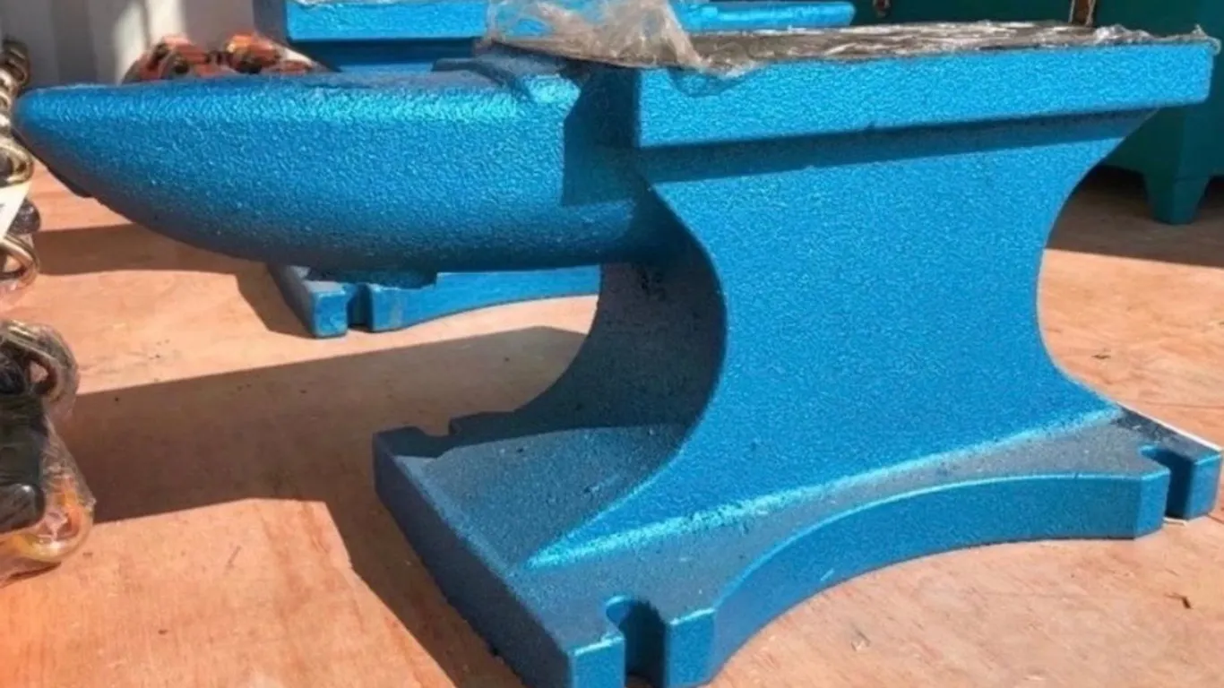 Unused 2026 Greatbear 200lb Single-Horn Iron Anvil