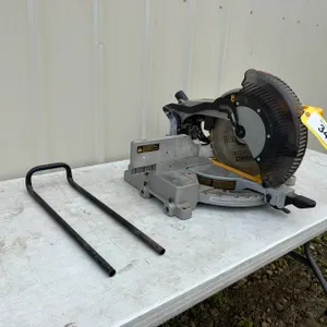 DeWalt DW715 12-Inch Miter Saw