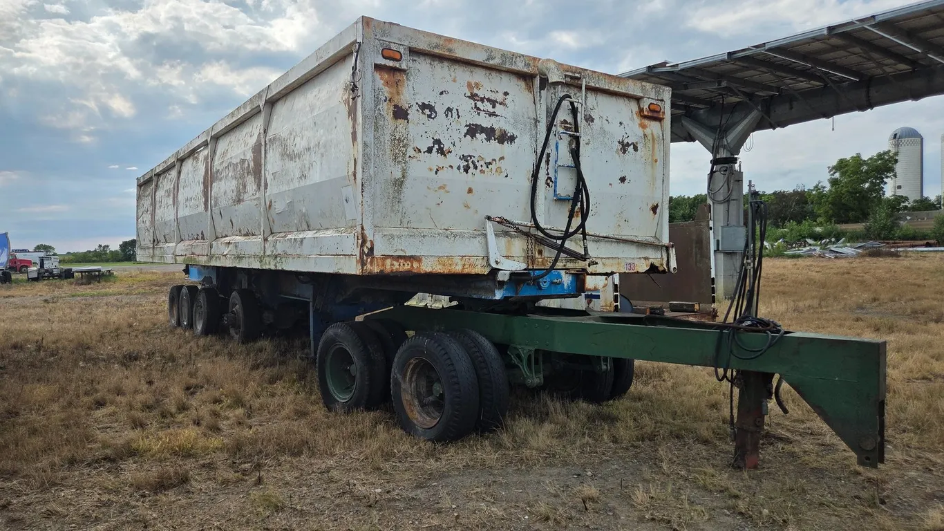 LARGE TRAILER & DOLLY USED FOR BEET HAULING