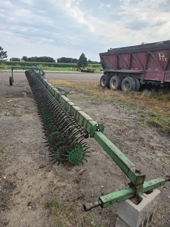 JOHN DEERE ROTARY HOE