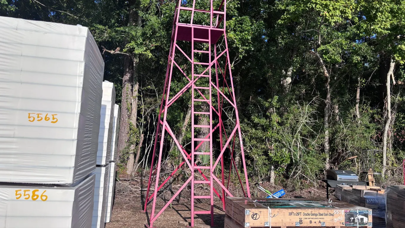 20FT TALL METAL GUARD TOWER
