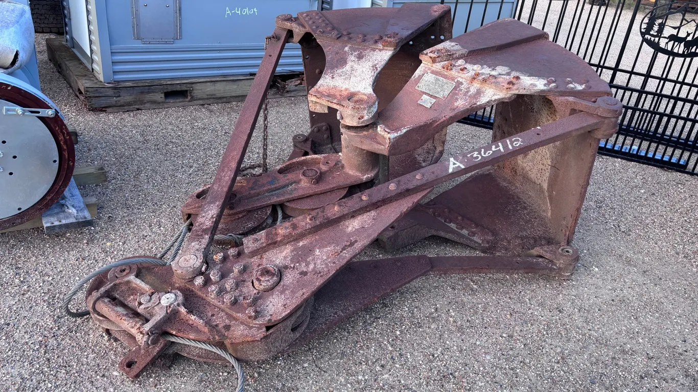 1YD CLAMP BUCKET