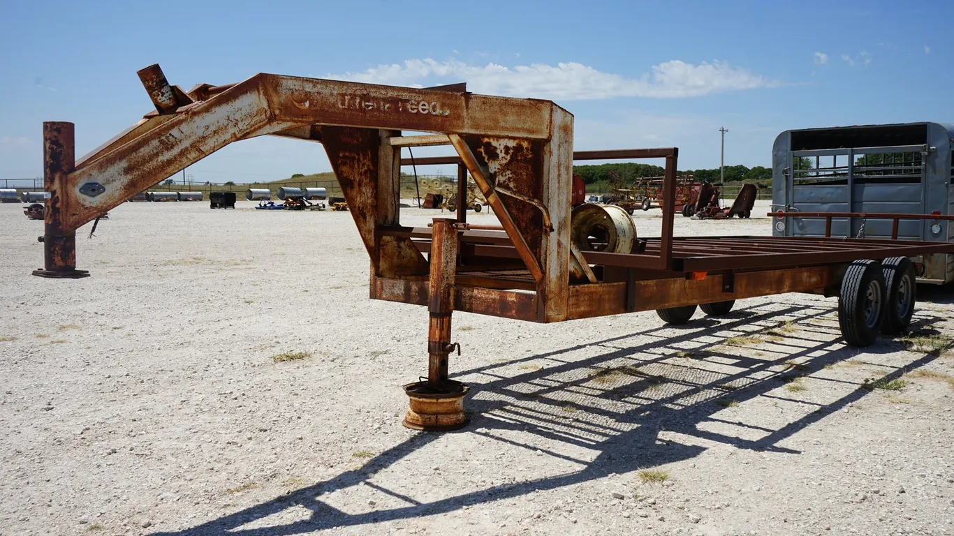 20 ' Shop Built Gooseneck Hay Trailer
