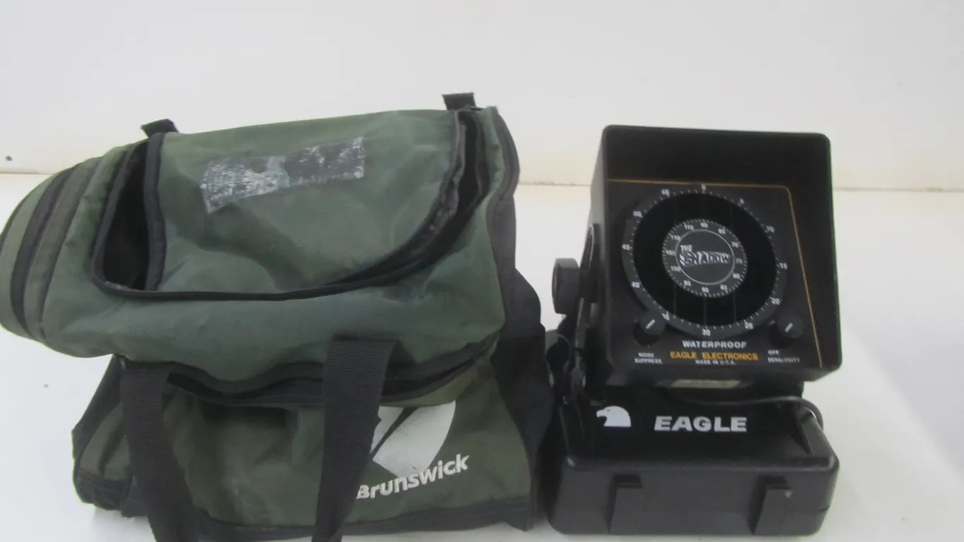 Eagle Electronics The Shadow Depth Finder
