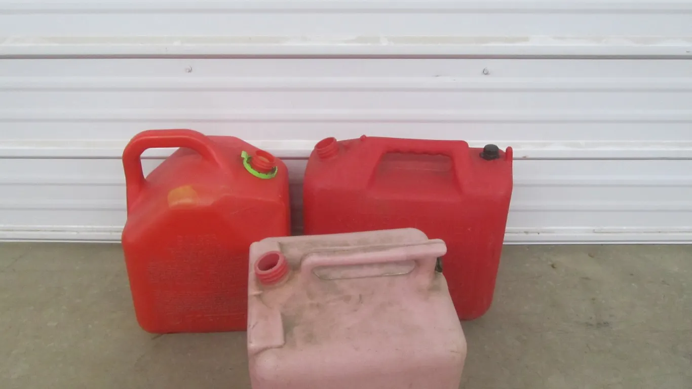 (3) Gas Cans
