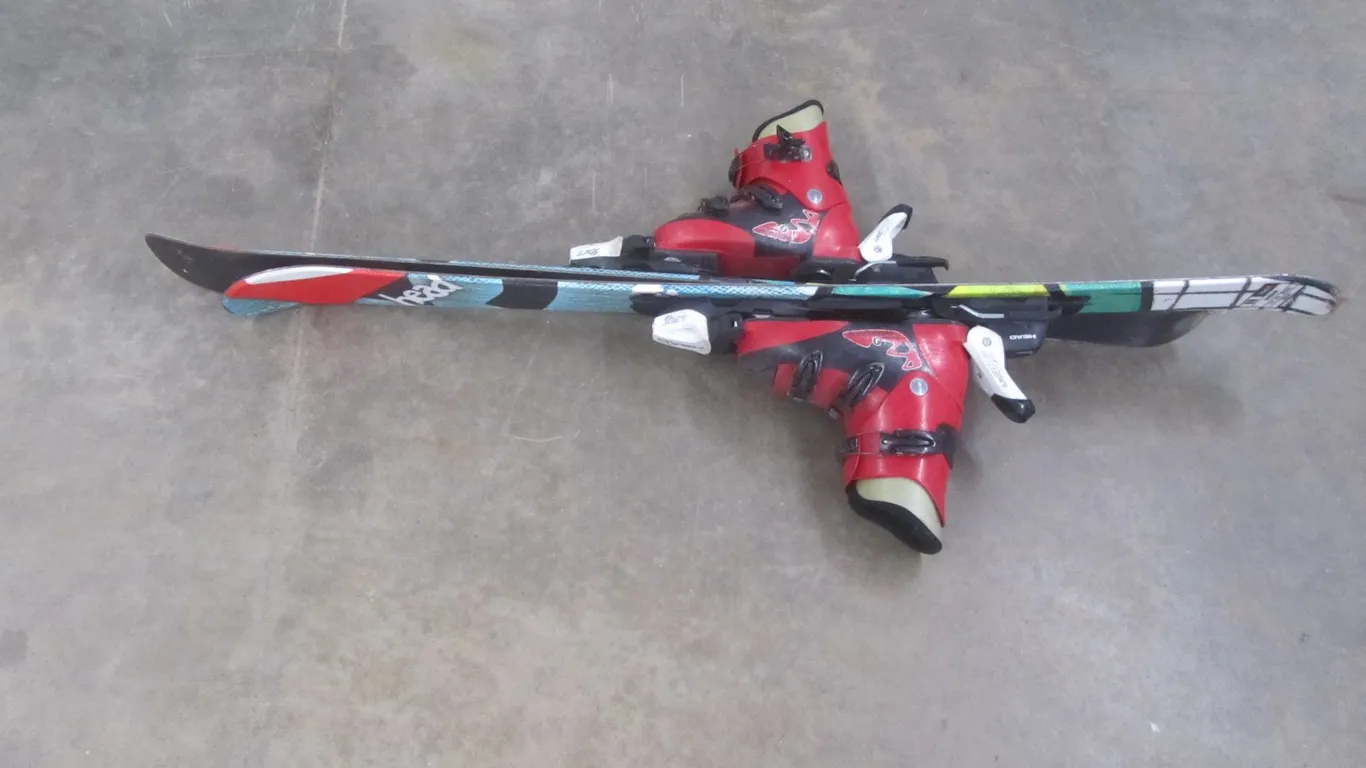 Pair Of Head Souphead Kids Skis w/Boots