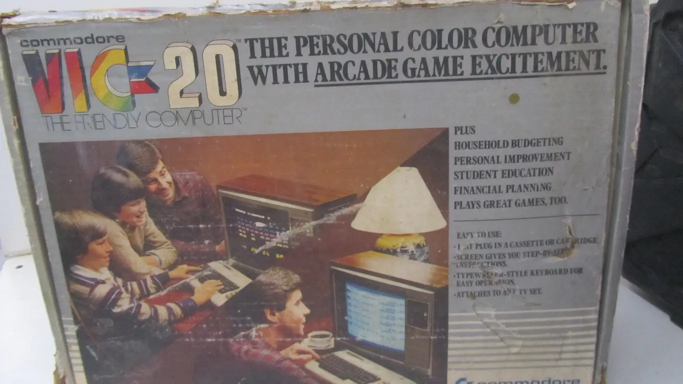 Commodore Vic-20 Personal Color Computer