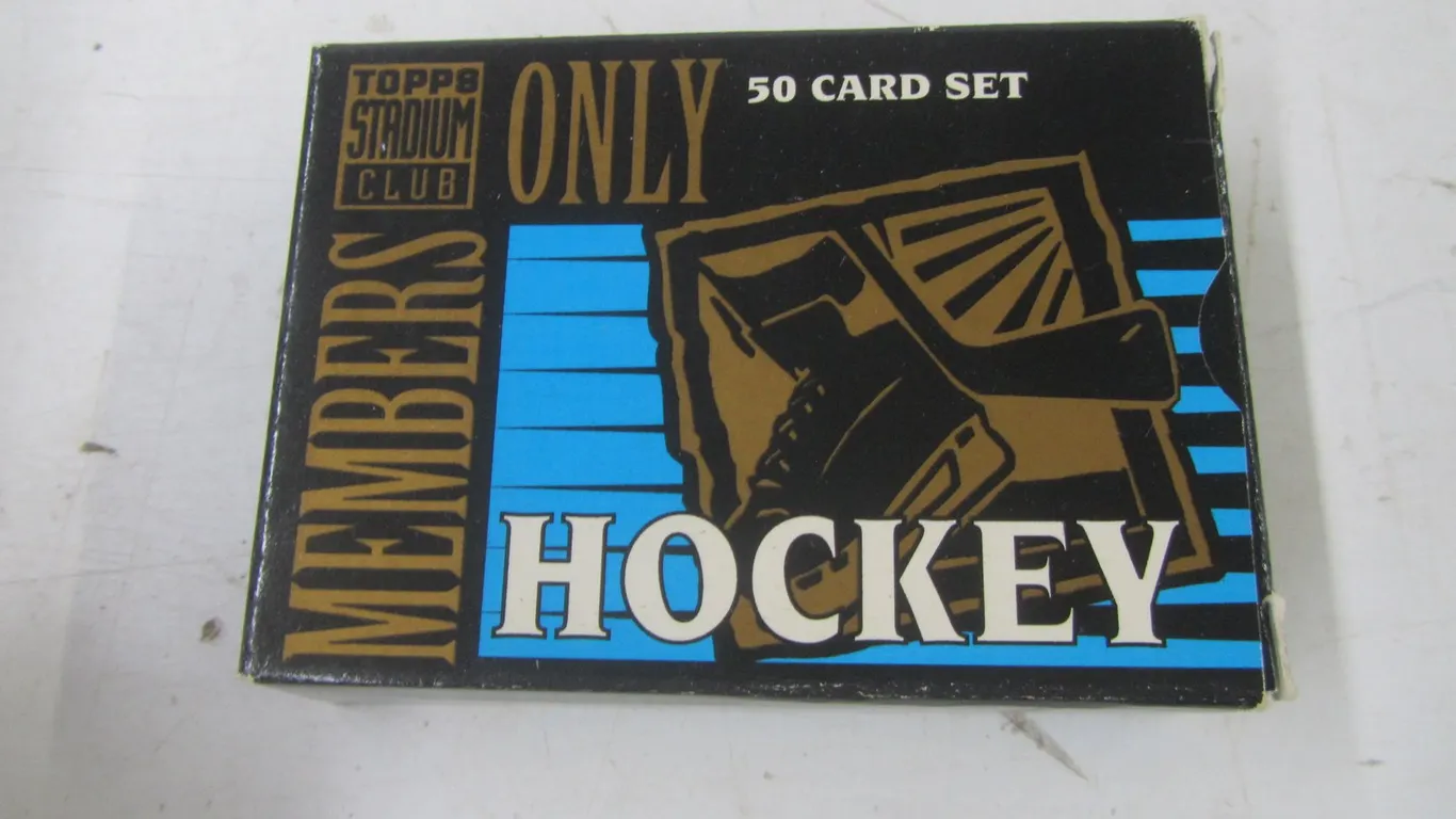 1994 Topps Stadium Club Hockey Card Set