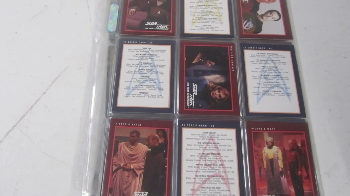 Lot Of Assorted Star Trek Trading Cards