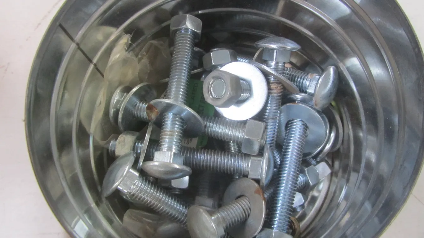 Lot Of 1/2" Bolts, Nuts And Washers