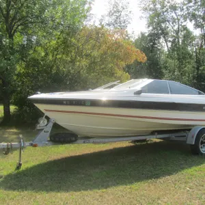 1986 Bayliner Capri 18' Boat