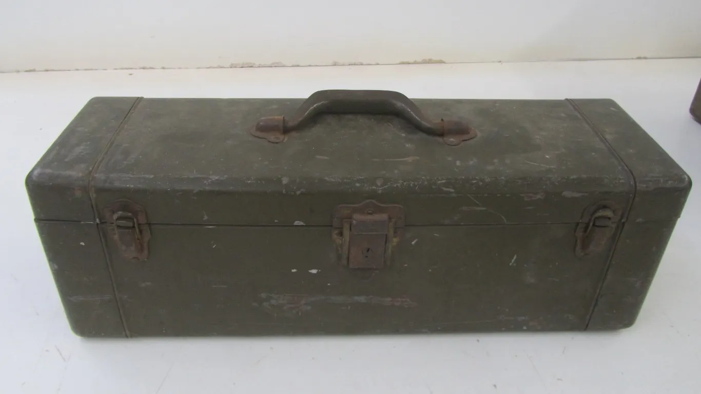 Outing Elkmart Metal Tackle Box w/Assorted Tackle