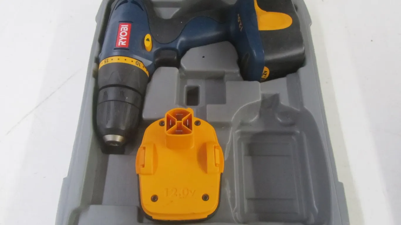 Ryobi 7.2v 3/8" VSR Driver