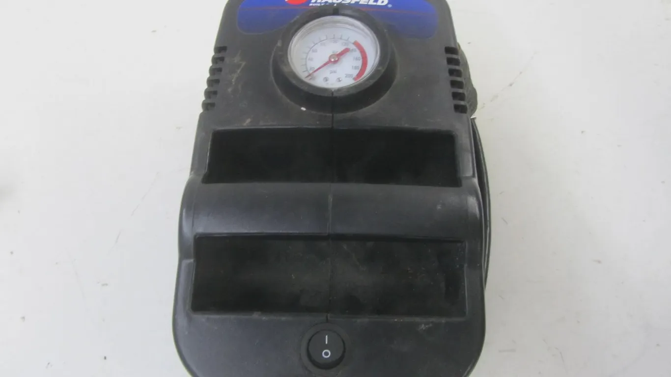 Campbell Hausfeld 125 PSI Air Compressor