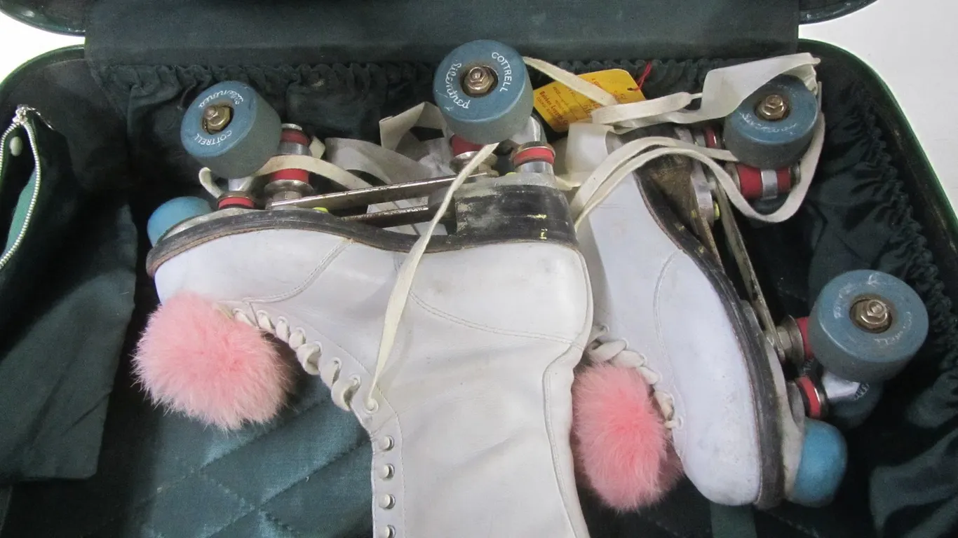 Pair Of Vintage Cottrell Silented Roller Skates w/Belber Neolite Suit Case