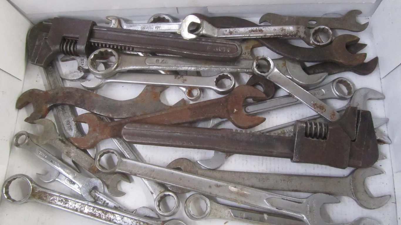 Flat Of Assorted Combination Wrenches And (2) Pipe Wrenches