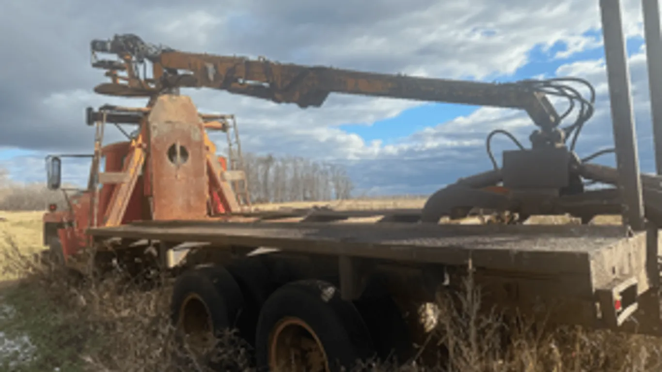 1975 International Load Star 1800 Tamdem With Barco 40 Loader