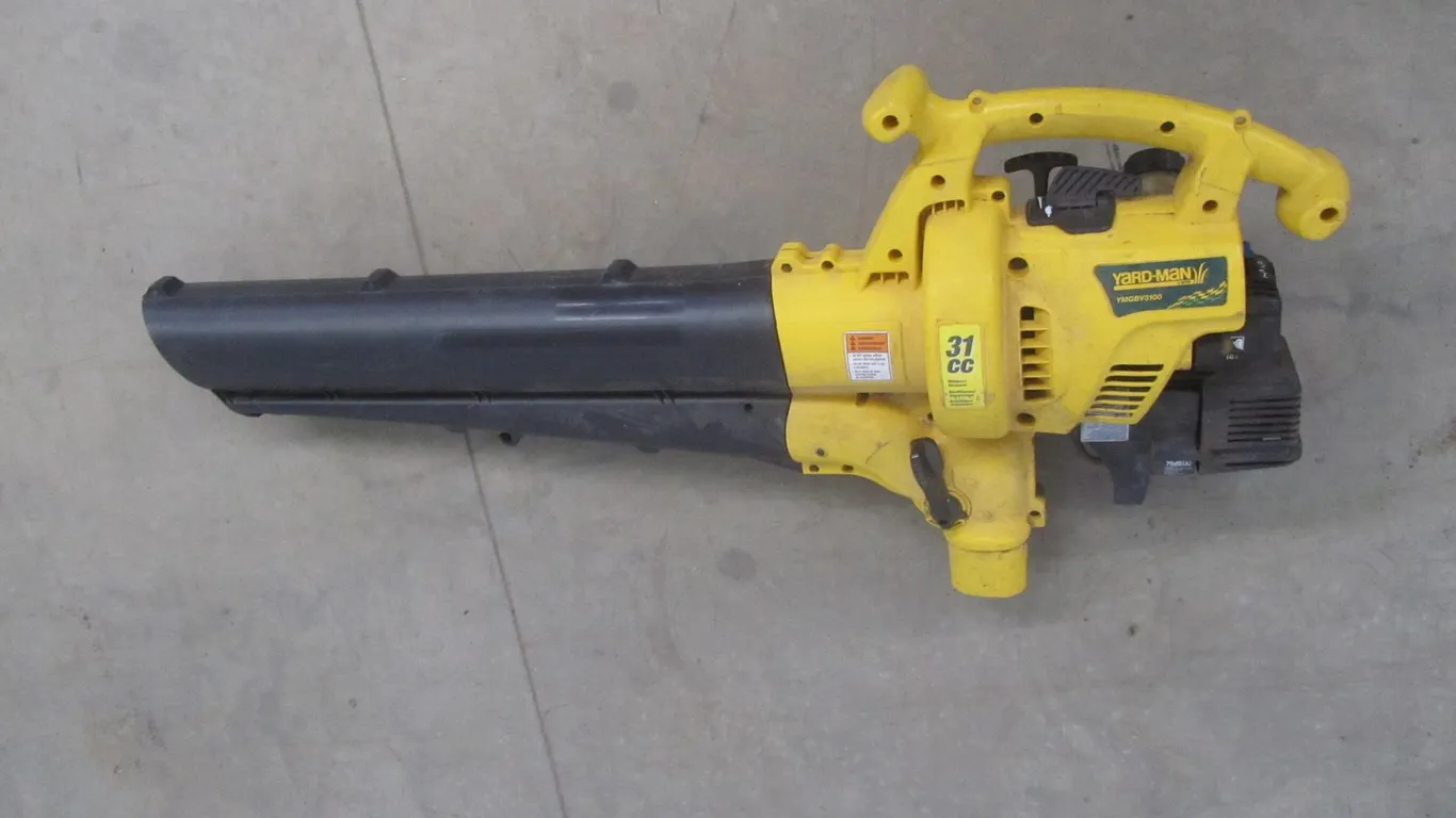 Yard-Man By MTD 31cc Blower/Vac